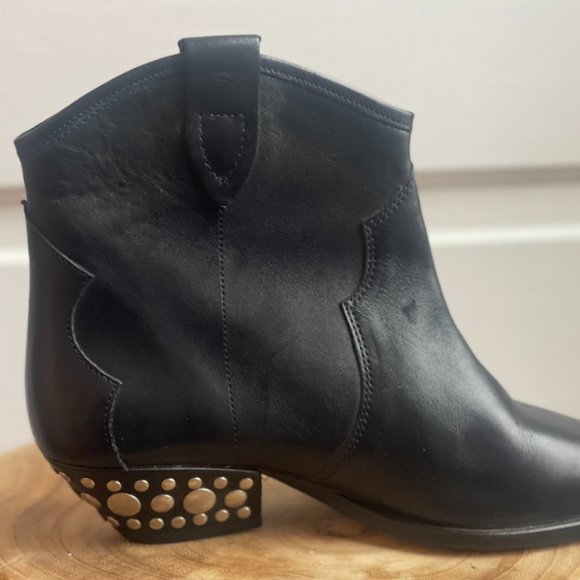 Isabel Marant Dawyn Black Point-toe Stud-heel Western Boot - Picture 2 of 4